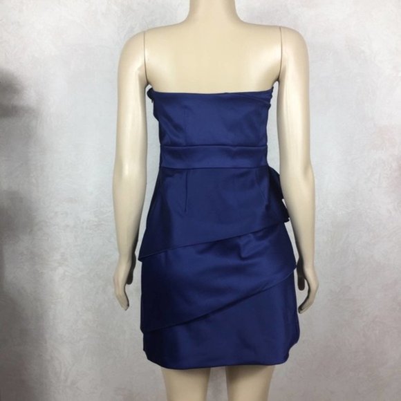 Formal satin Cocktail dress by max and cleo - Picture 4 of 10